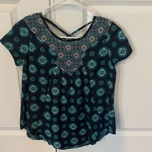 casual and fun shirt!